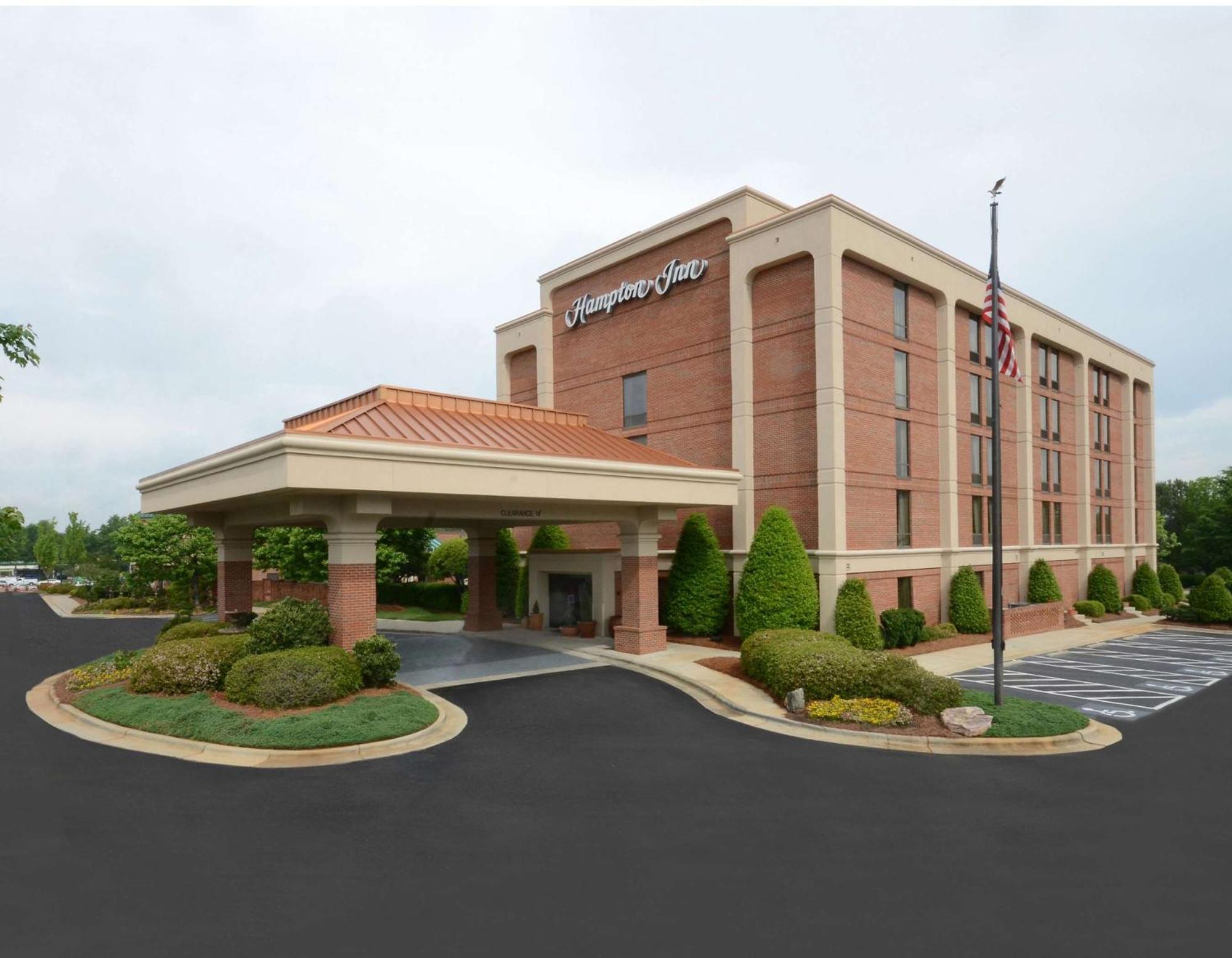 Hampton Inn Raleigh Capital Blvd North Экстерьер фото